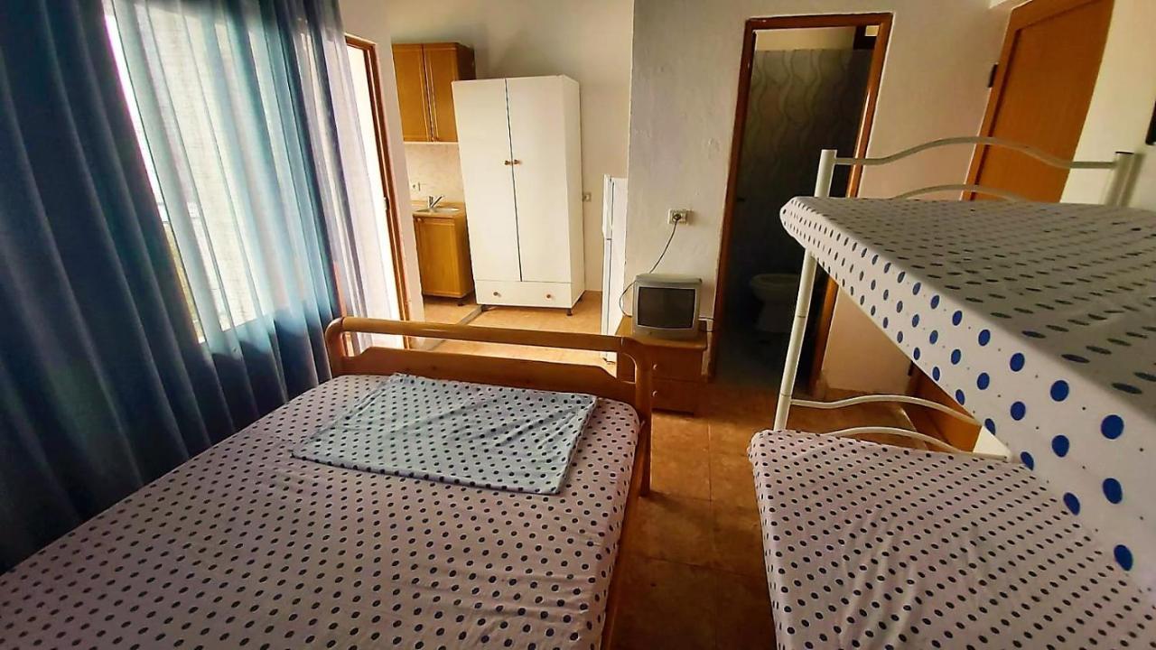 Ramo'S Cozy Beachside Haven With Panoramic Views - 2Nd Vlore Exterior photo